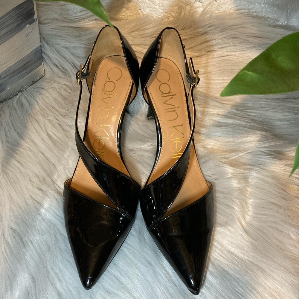 Calvin Klein like new size 8